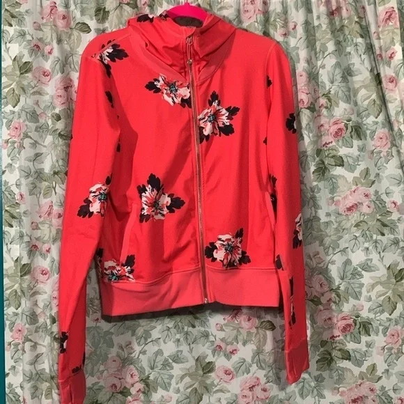 LULULEMON - Namaskar Hoodie - Picture 2 of 6